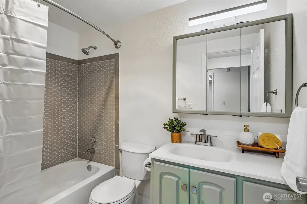 33011 18th Place S Federal Way WA 98003