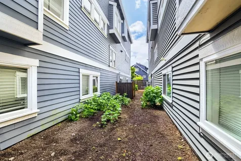 721 N 79th Street Seattle WA 98103