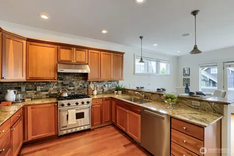 721 N 79th Street Seattle WA 98103