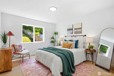 5228 23rd Avenue SW Seattle WA 98106