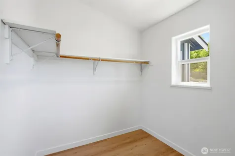 5228 23rd Avenue SW Seattle WA 98106