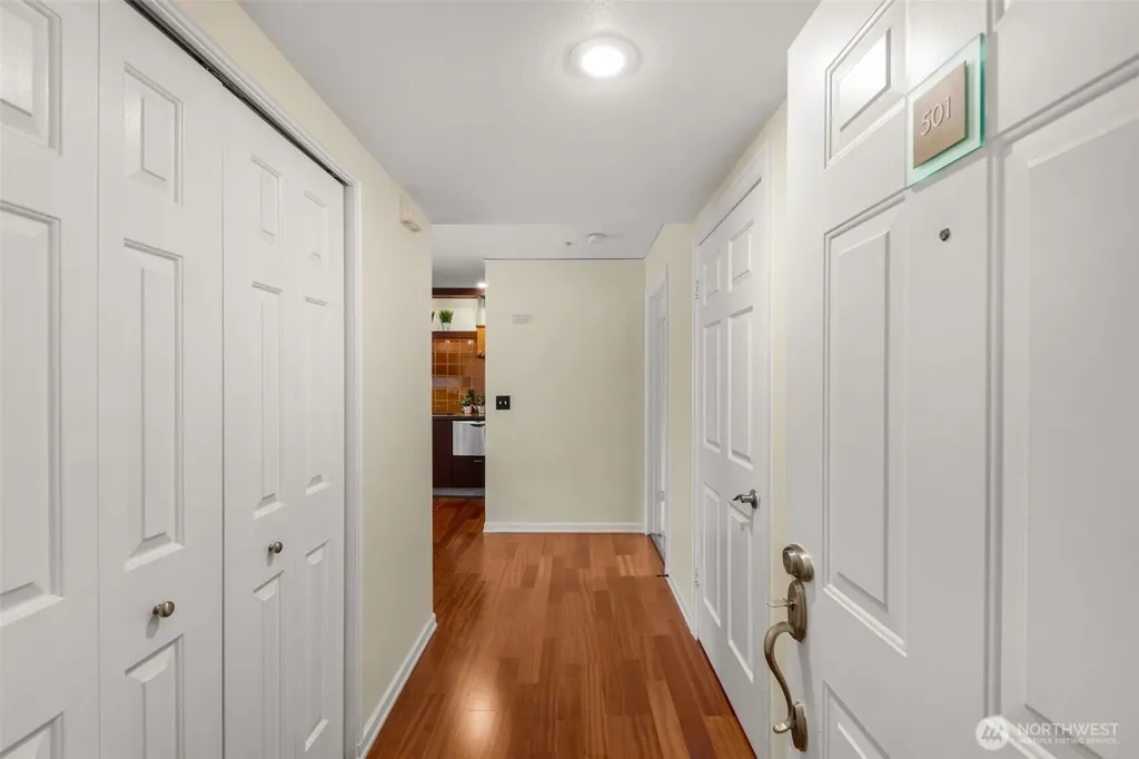 3028 Western Avenue Seattle WA 98121