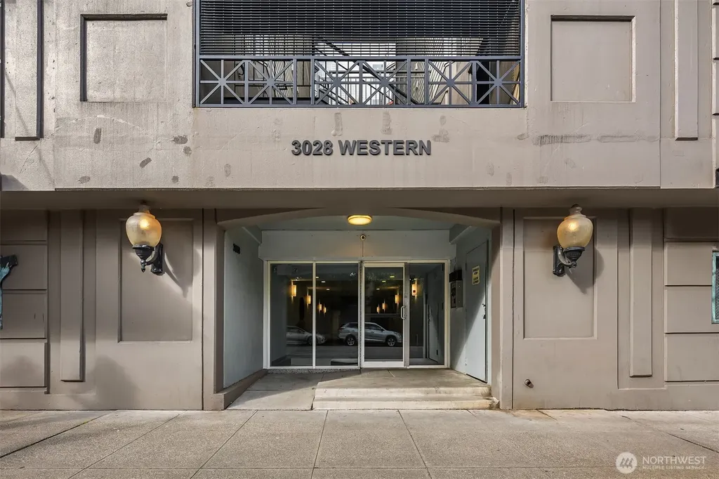 3028 Western Avenue Seattle WA 98121