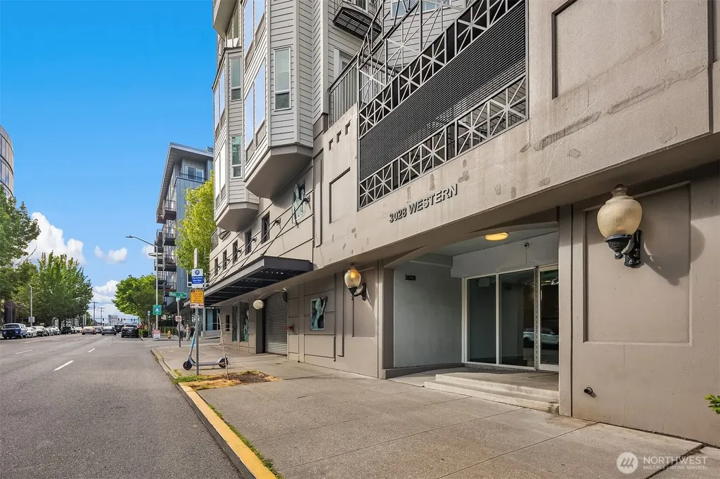 3028 Western Avenue Seattle WA 98121