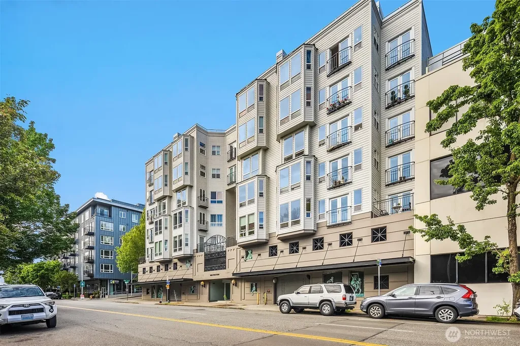 3028 Western Avenue Seattle WA 98121