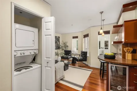 3028 Western Avenue Seattle WA 98121