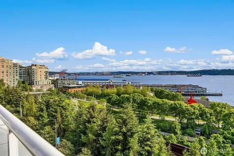 3028 Western Avenue Seattle WA 98121