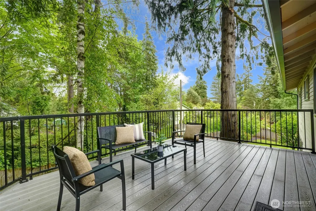 3524 170th Avenue NE Bellevue WA 98008