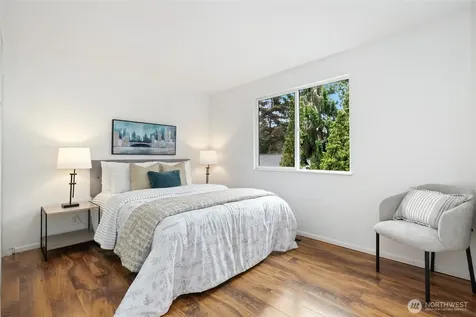 3524 170th Avenue NE Bellevue WA 98008