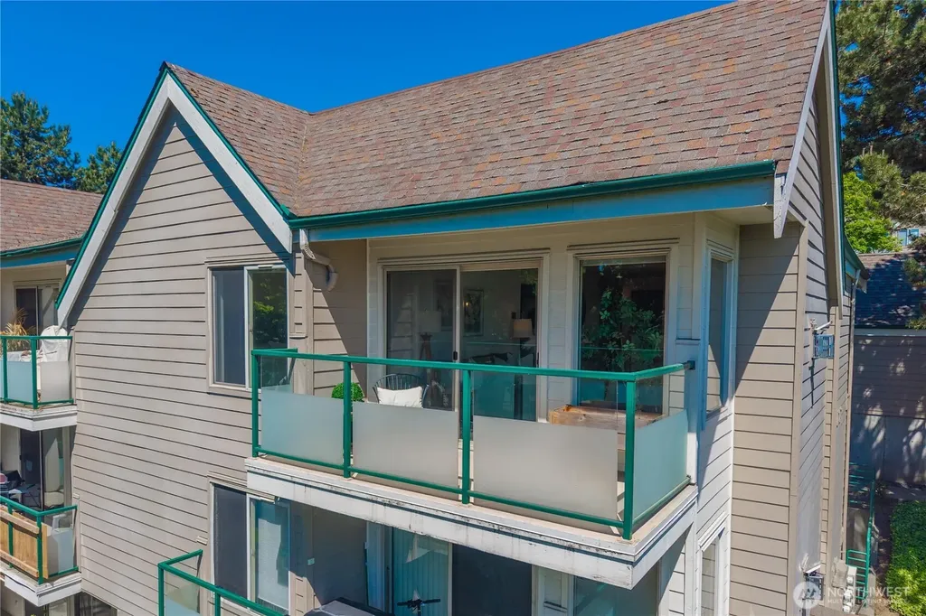 15335 Sunwood Boulevard Tukwila WA 98188