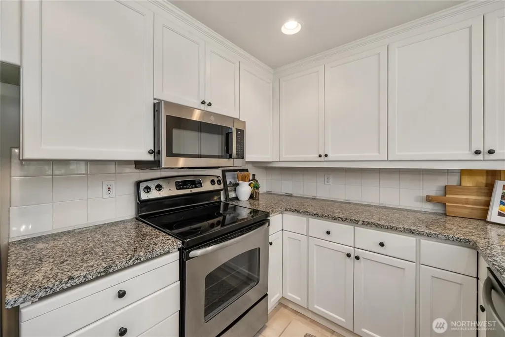 15335 Sunwood Boulevard Tukwila WA 98188