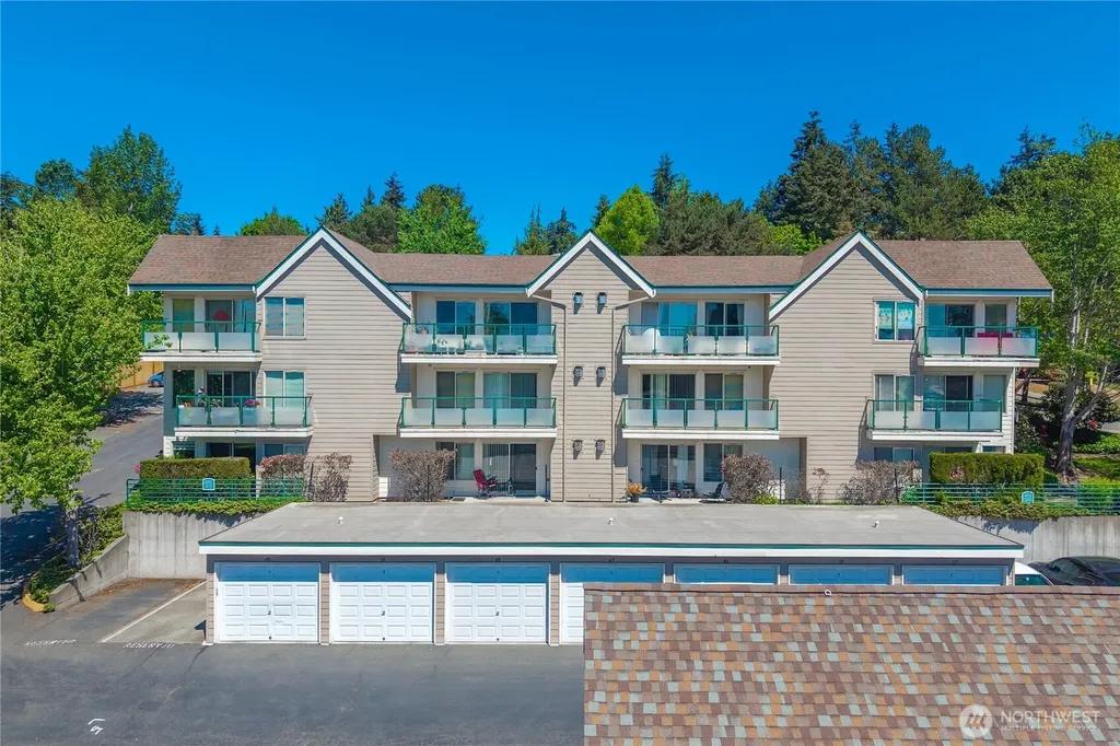 15335 Sunwood Boulevard Tukwila WA 98188