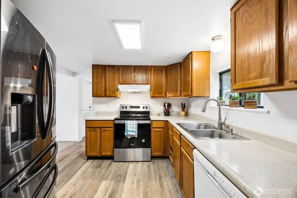 18905 8th Avenue E Spanaway WA 98387