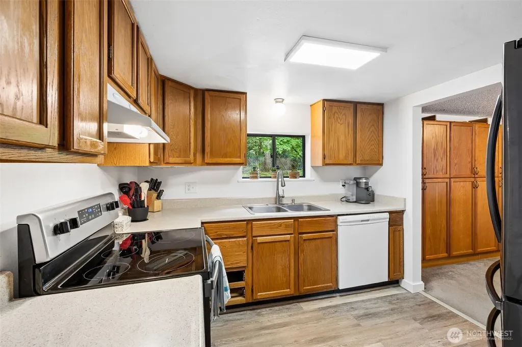 18905 8th Avenue E Spanaway WA 98387