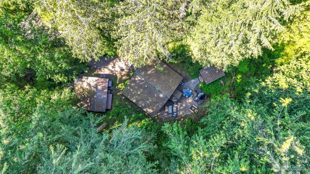 10707 Thompson Creek Road Deming WA 98244