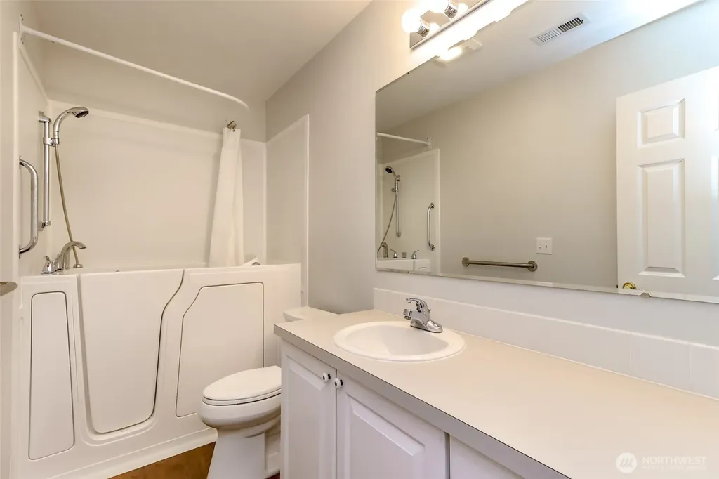 4525 7th Street SE Puyallup WA 98374