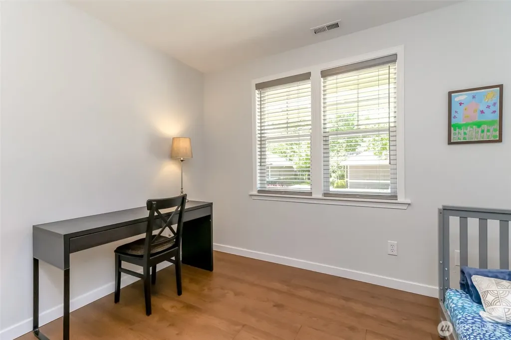 4525 7th Street SE Puyallup WA 98374