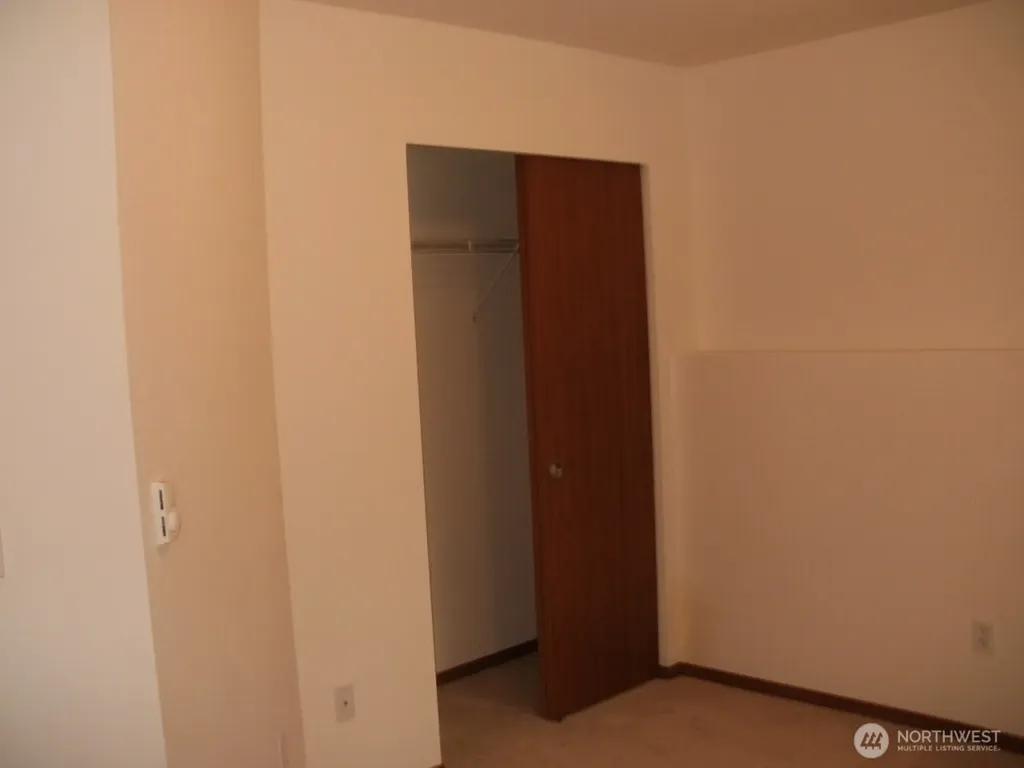 7229 Vandermark Road E Bonney Lake WA 98391
