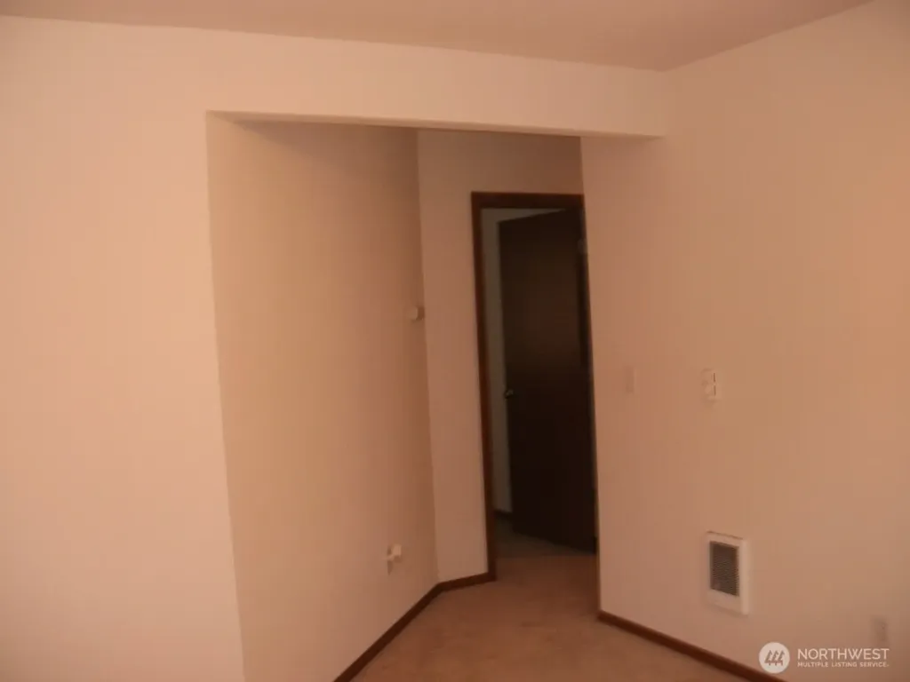 7229 Vandermark Road E Bonney Lake WA 98391