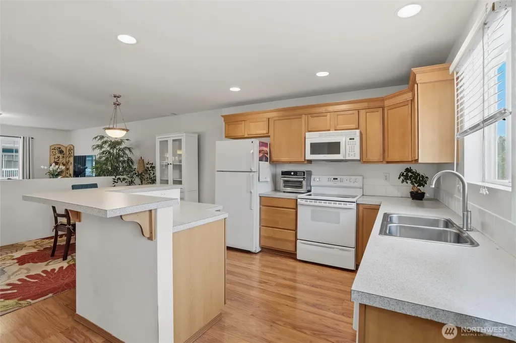 3984 Thimbleberry Place SE Port Orchard WA 98366