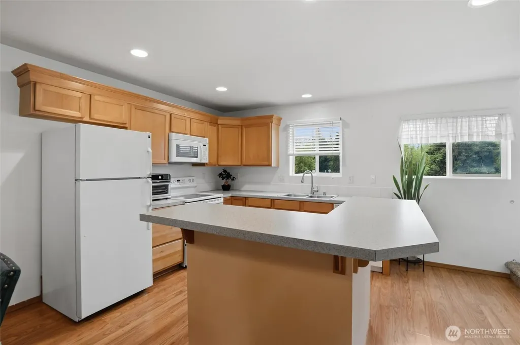 3984 Thimbleberry Place SE Port Orchard WA 98366
