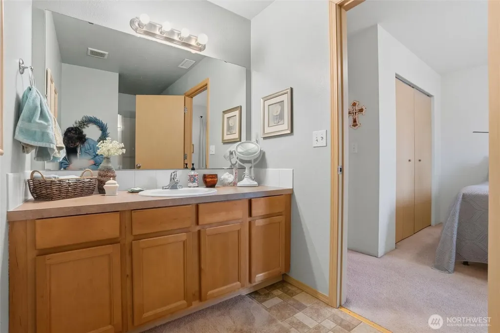 3984 Thimbleberry Place SE Port Orchard WA 98366