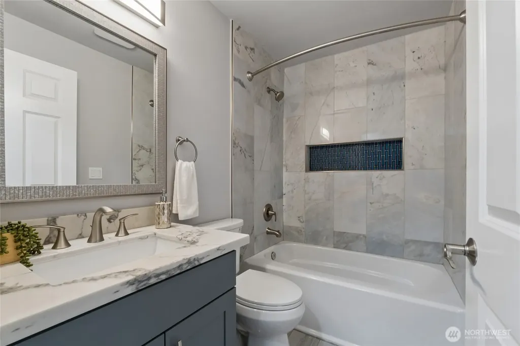 20824 70th Avenue W Lynnwood WA 98036