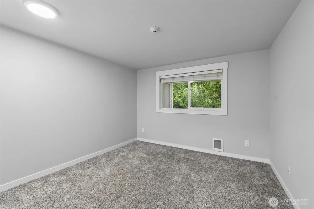 20824 70th Avenue W Lynnwood WA 98036