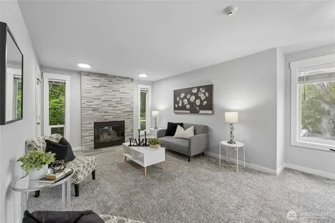 20824 70th Avenue W Lynnwood WA 98036
