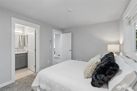 20824 70th Avenue W Lynnwood WA 98036