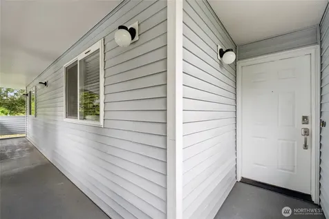 20824 70th Avenue W Lynnwood WA 98036