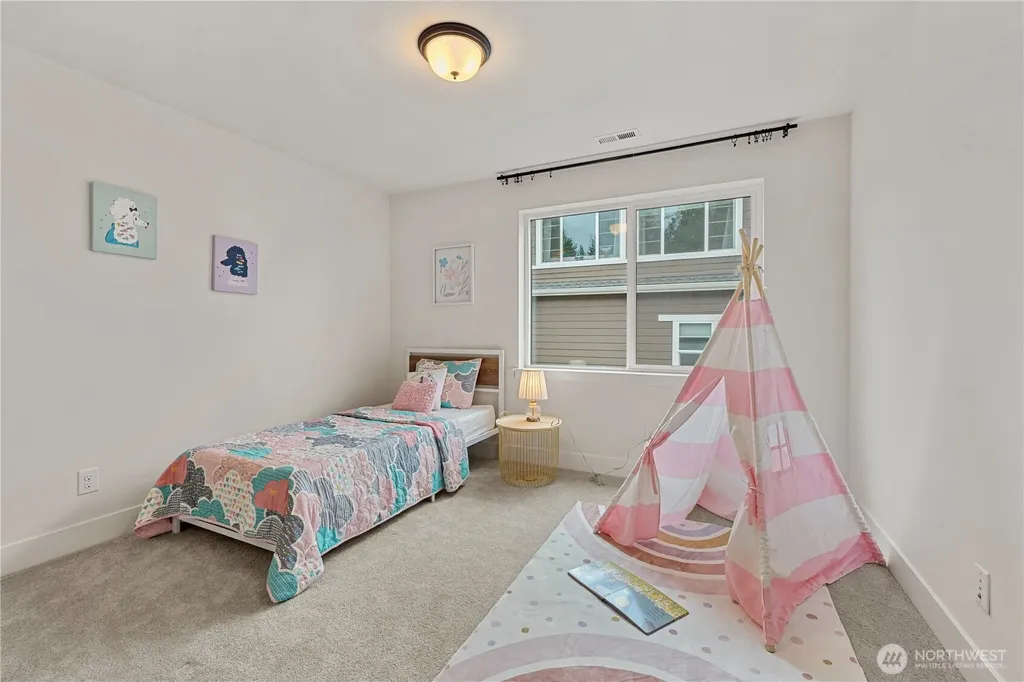 1431 243rd Place NE Sammamish WA 98074