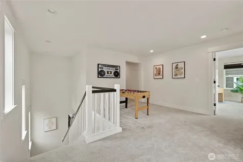 1431 243rd Place NE Sammamish WA 98074