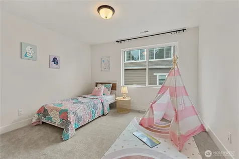 1431 243rd Place NE Sammamish WA 98074