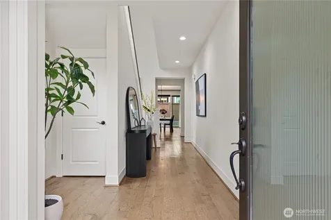 1431 243rd Place NE Sammamish WA 98074