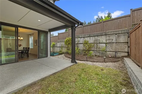 1431 243rd Place NE Sammamish WA 98074