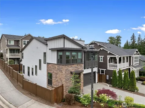 1431 243rd Place NE Sammamish WA 98074
