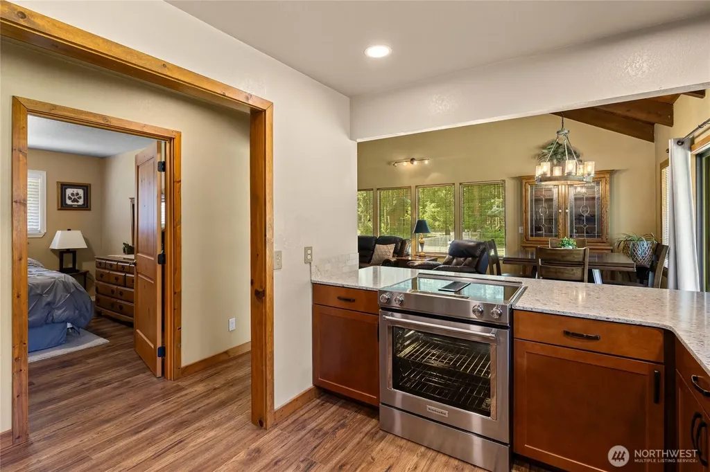 61 S Lake Cabins Road Ronald WA 98940