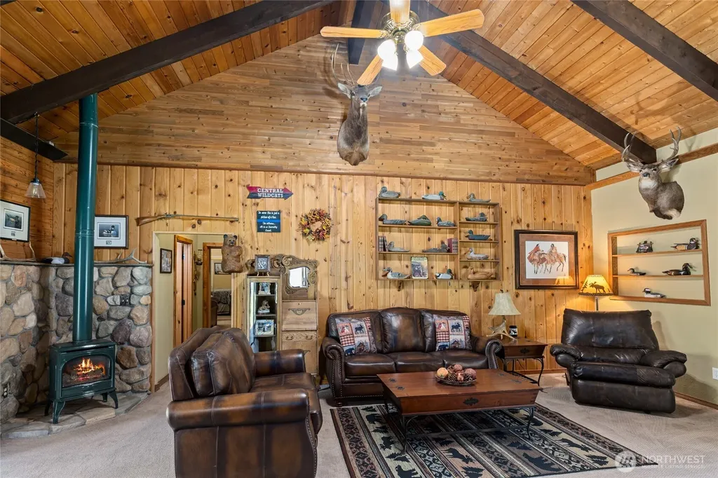 61 S Lake Cabins Road Ronald WA 98940