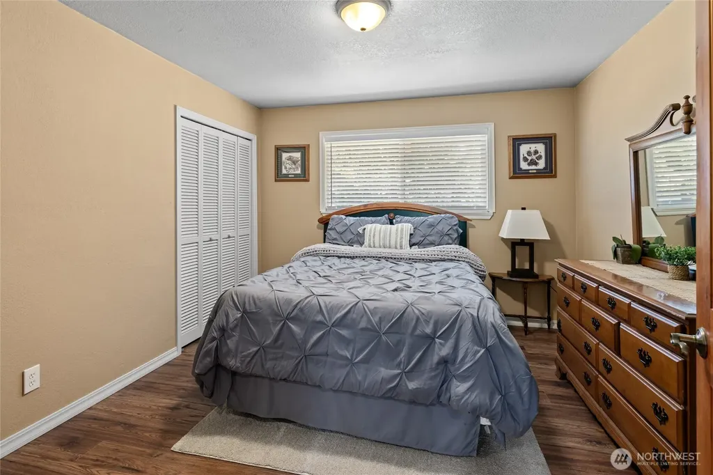 61 S Lake Cabins Road Ronald WA 98940