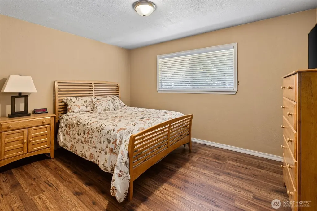 61 S Lake Cabins Road Ronald WA 98940