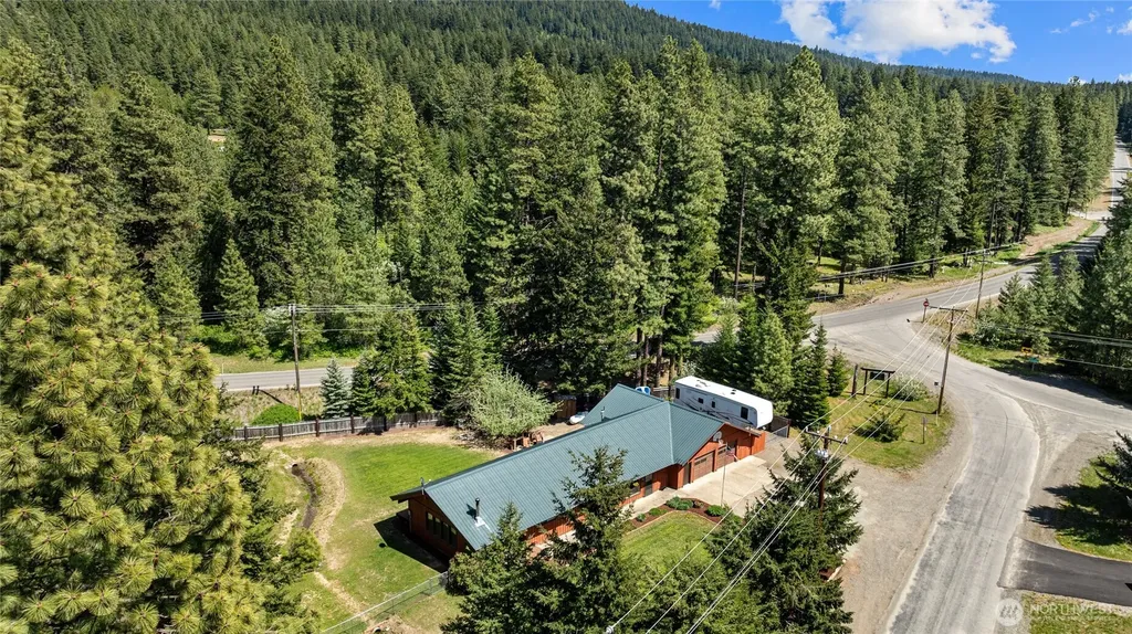 61 S Lake Cabins Road Ronald WA 98940