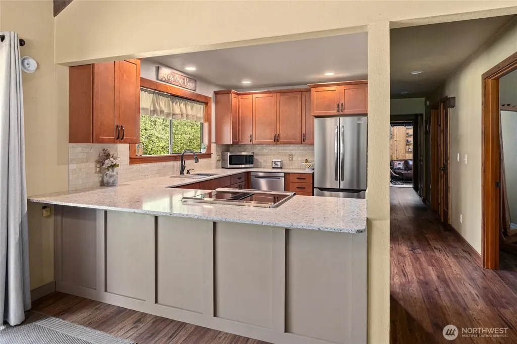 61 S Lake Cabins Road Ronald WA 98940
