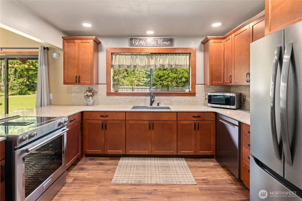 61 S Lake Cabins Road Ronald WA 98940