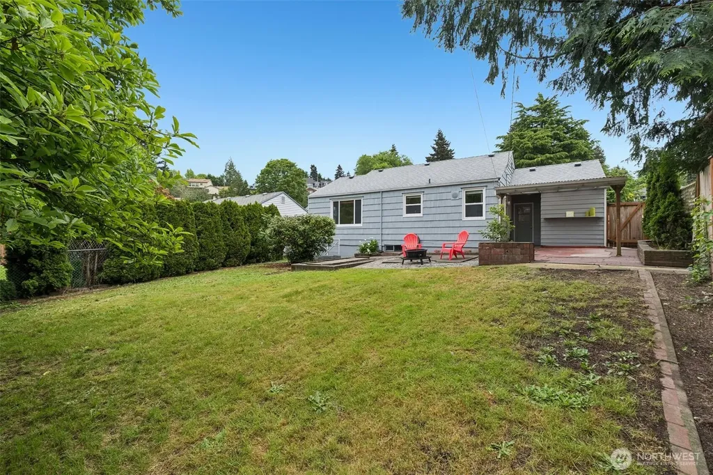 517 Bronson Way NE Renton WA 98056