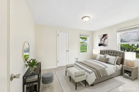 517 Bronson Way NE Renton WA 98056