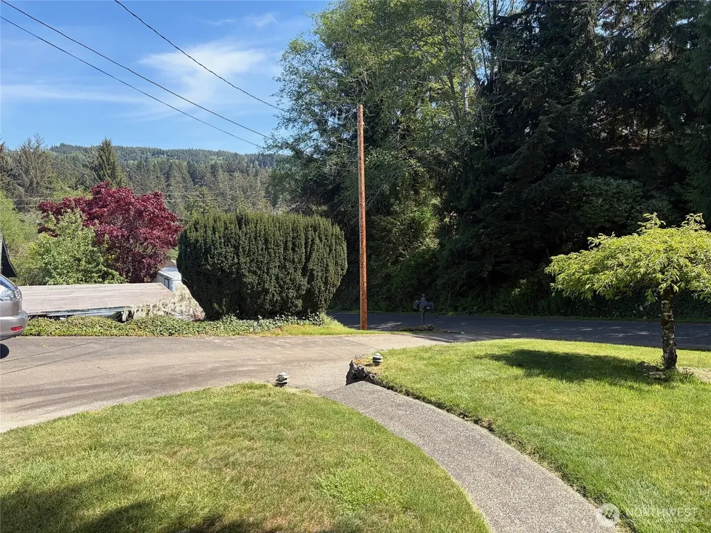 1110 Olympic View Way Aberdeen WA 98520
