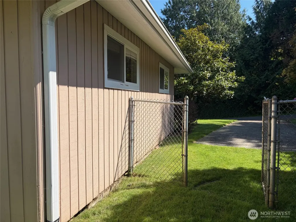 1110 Olympic View Way Aberdeen WA 98520