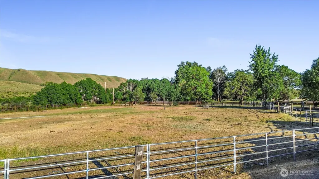 12290 Washington Highway 10 Ellensburg WA 98926