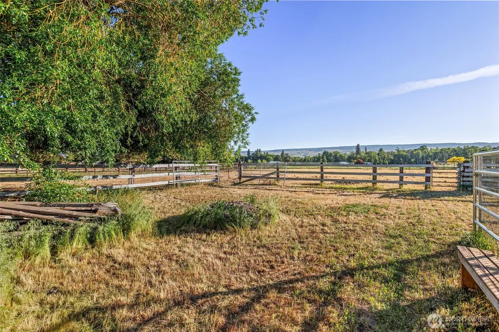 12290 Washington Highway 10 Ellensburg WA 98926